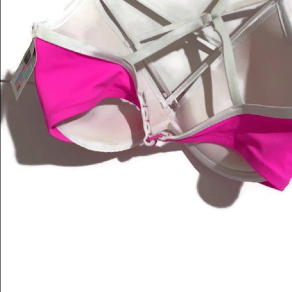 VS “ PINK’ Strappy Front T-Back Cage Bikini Top - Picture 8 of 11